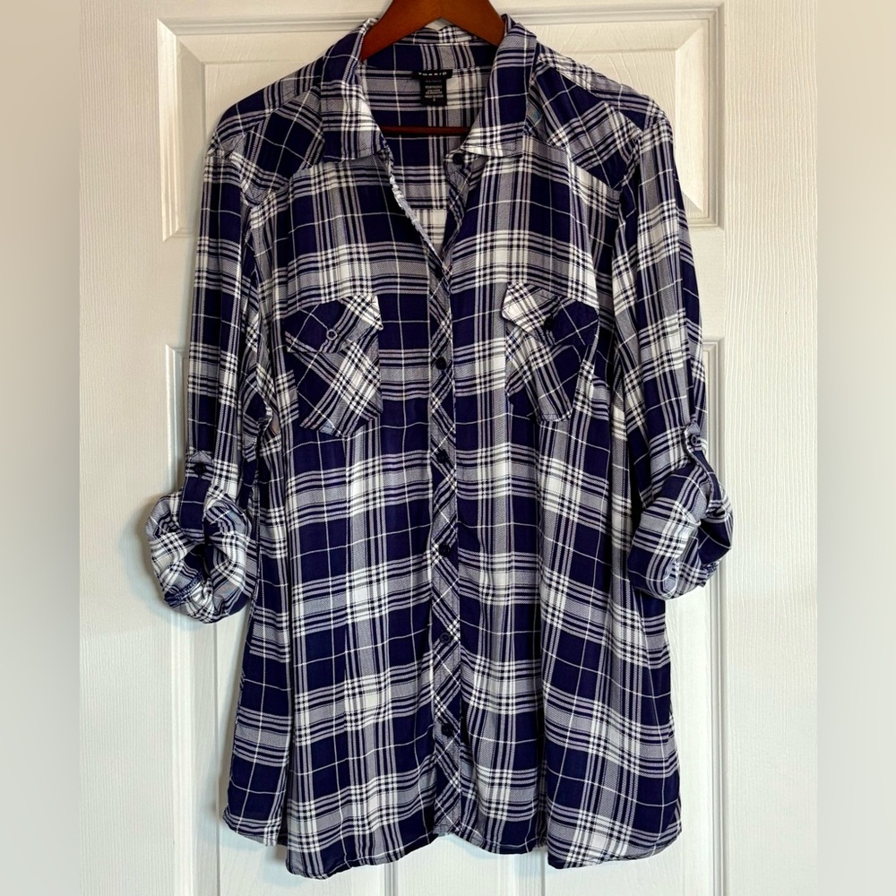 Torrid Navy & White Plaid Challis Camp Button Down Shirt With Collar Size 2X - Picture 8 of 12